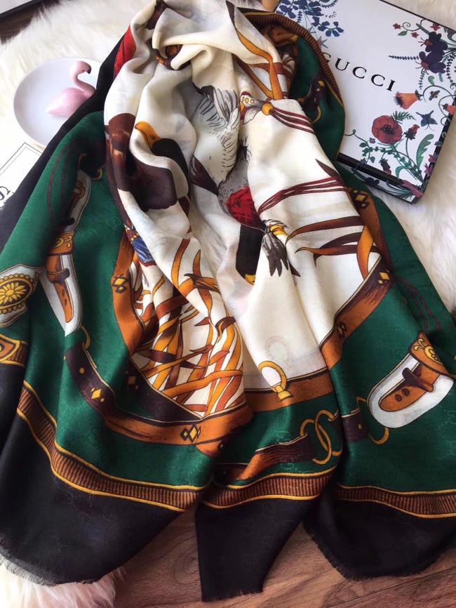 Gucci silk Scarf GG55622