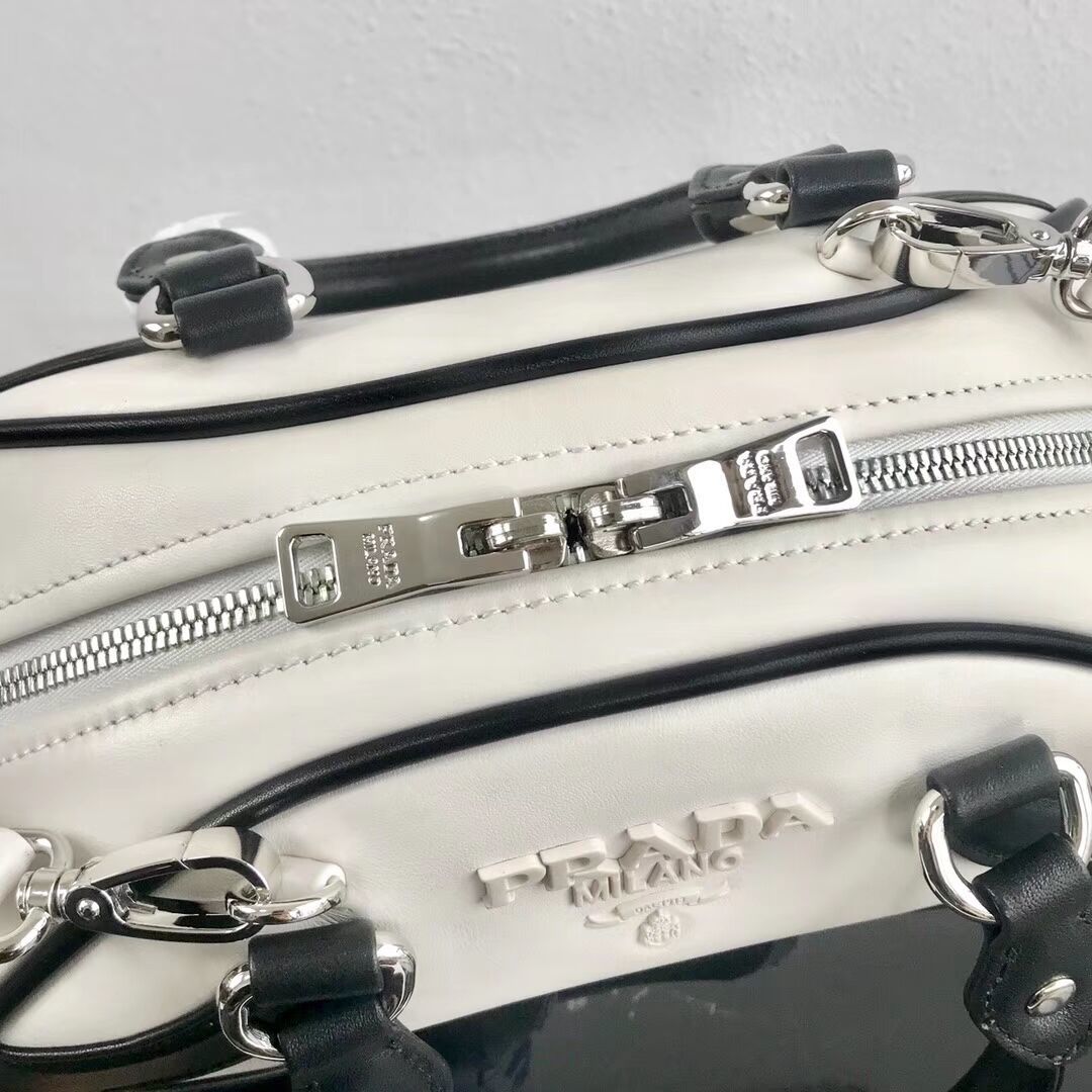 Prada Calf skin tote 1BD071 white&black