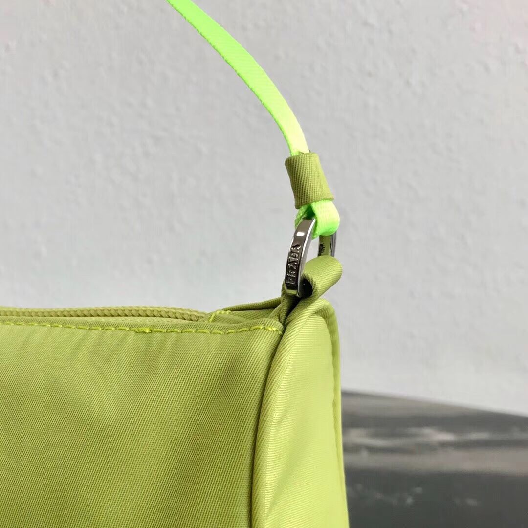 Prada Re-Edition nylon Tote bag 1N1419 green