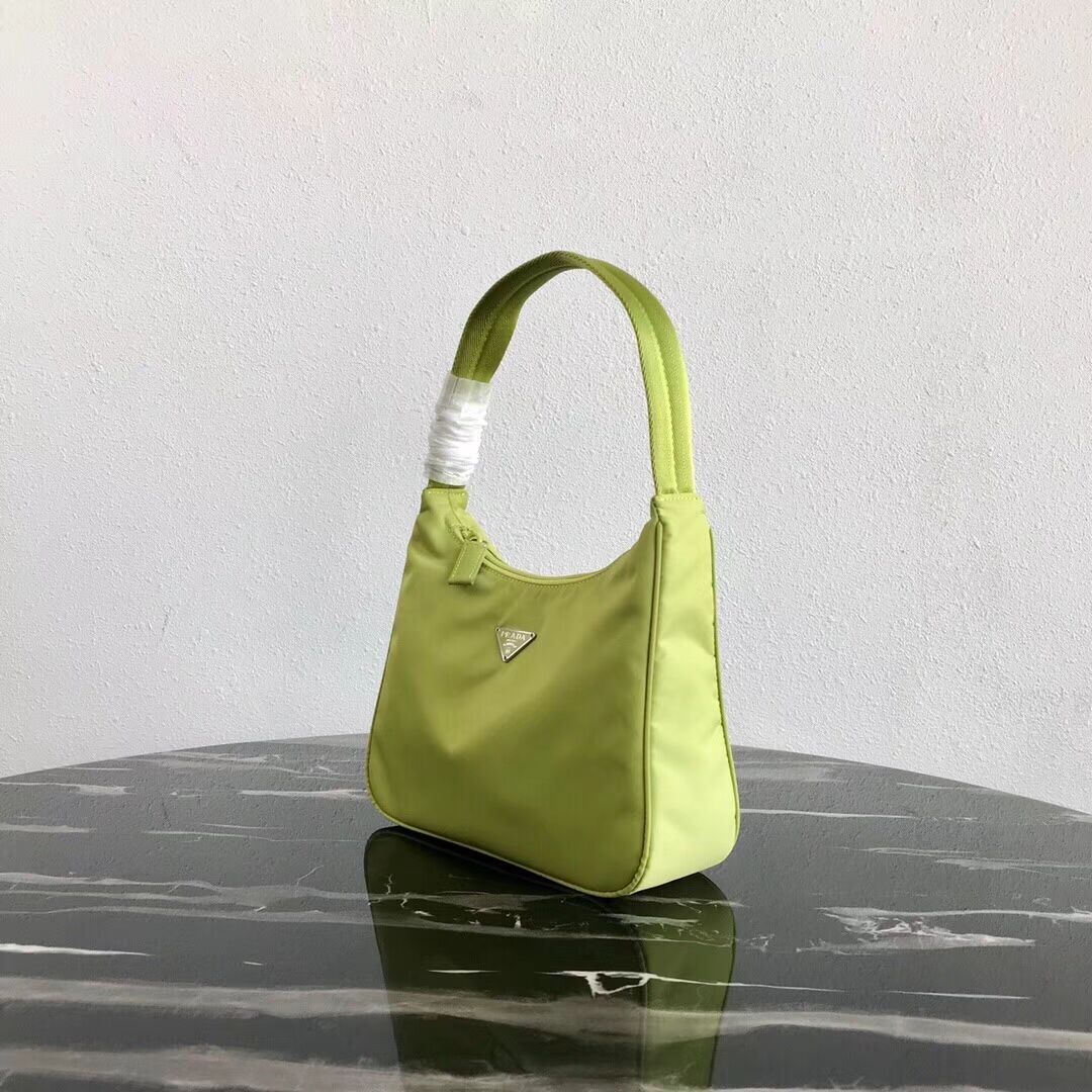 Prada Re-Edition nylon Tote bag MV519 green