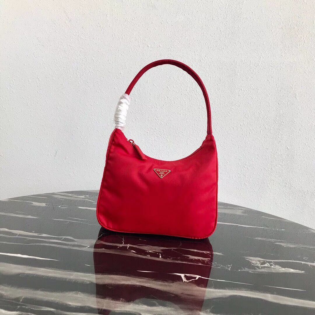 Prada Re-Edition nylon Tote bag MV519 red