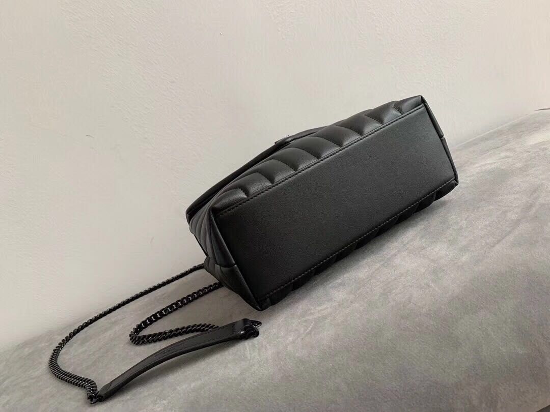 Yves Saint Laurent Calfskin Leather Tote Bag Black 464699 Black hardware 