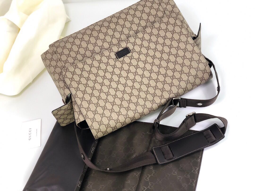   Gucci Messenger Diaper Bag GG Plus 211131 Grey