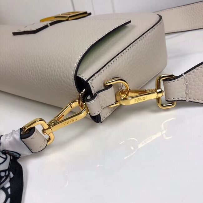 Fendi BAGUETTE leather bag F2466 beige