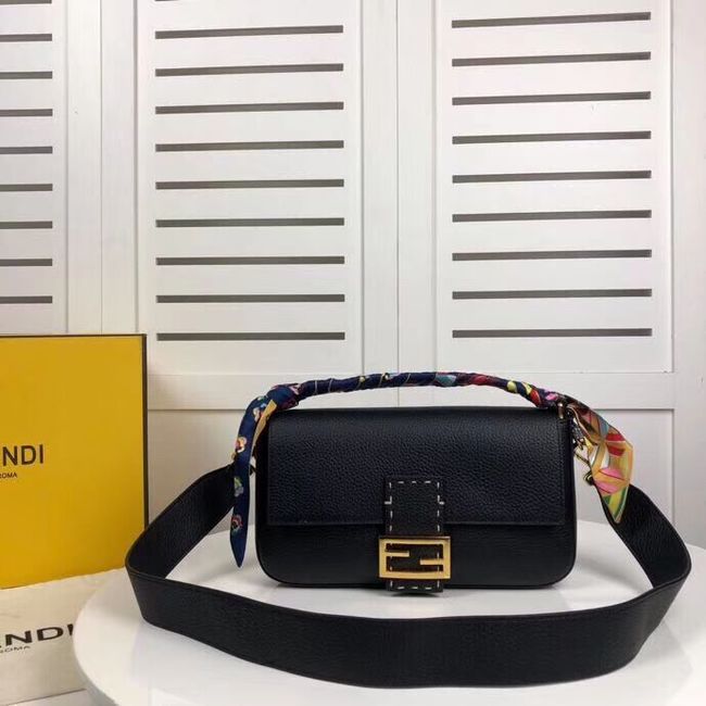 Fendi BAGUETTE leather bag F2466 black