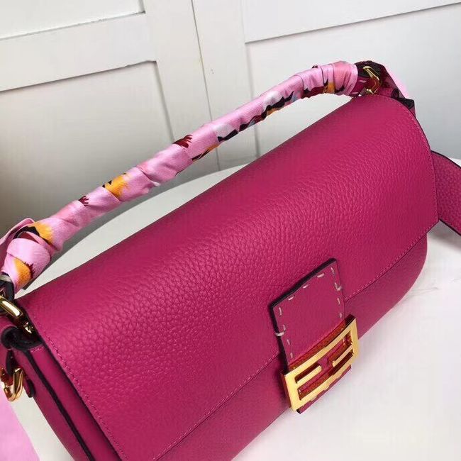 Fendi BAGUETTE leather bag F2466 rose