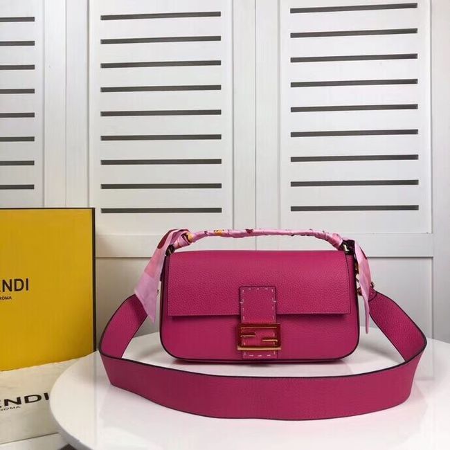 Fendi BAGUETTE leather bag F2466 rose