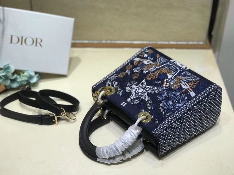 LADY DIOR embroidered cattle leather M0565-8