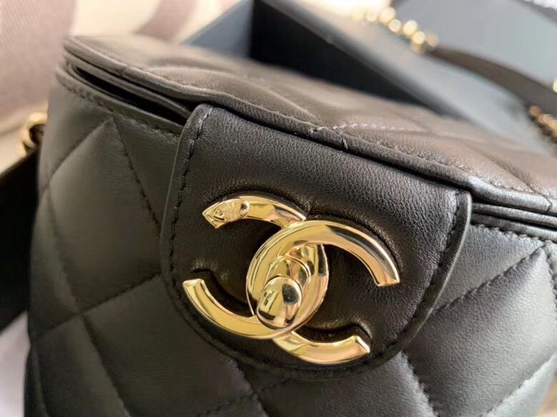 Chanel Original Leather Cosmetic Bag Resin Chain Bag C63298 Black