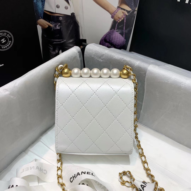 Chanel flap bag AP0997 white