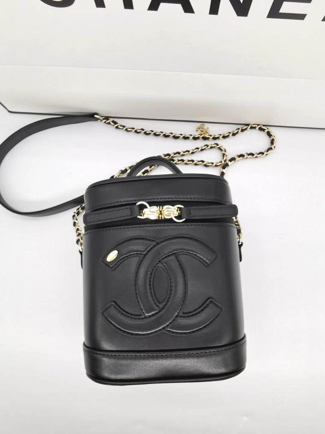 CHANEL vanity case Gold-Tone Metal AS1336 black