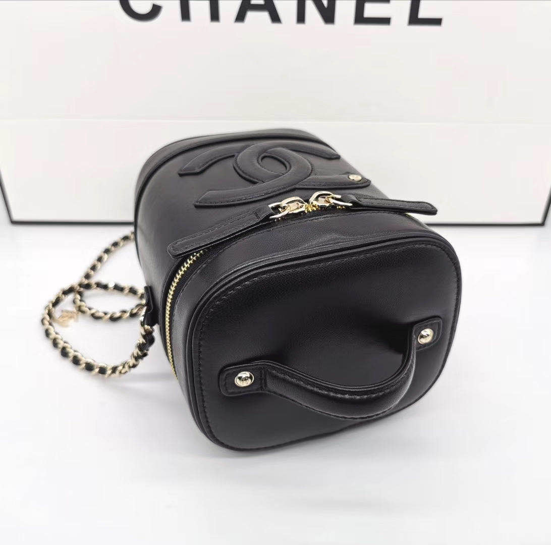 CHANEL vanity case Gold-Tone Metal AS1336 black