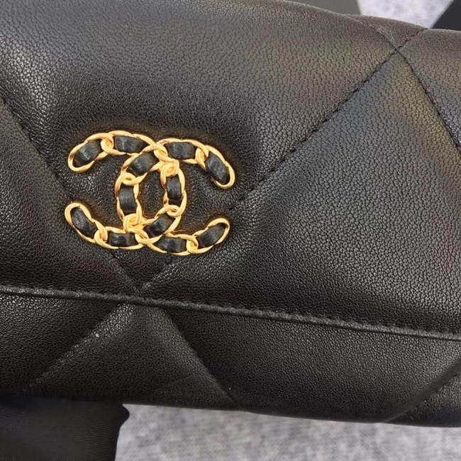 Chanel sheepskin & Gold-Tone Metal Wallet AP0955 black