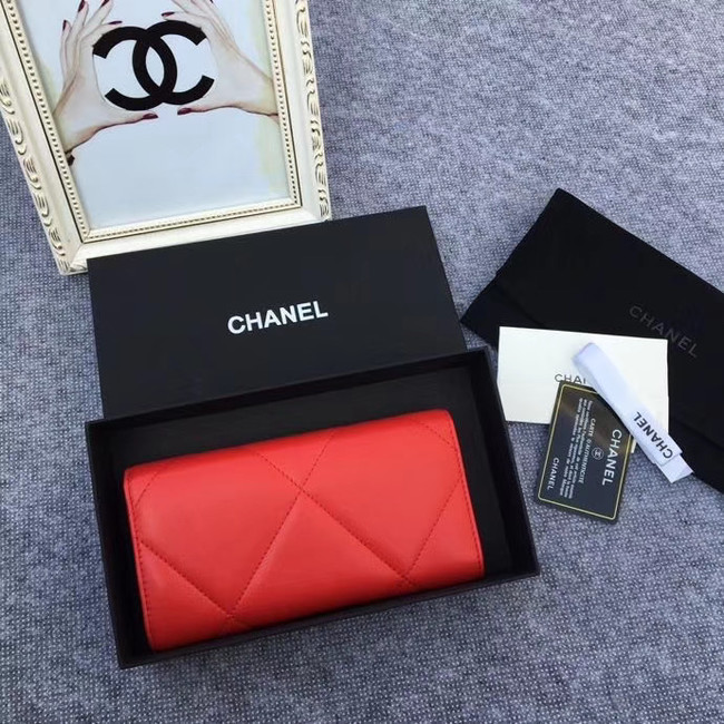 Chanel sheepskin & Gold-Tone Metal Wallet AP0955 red