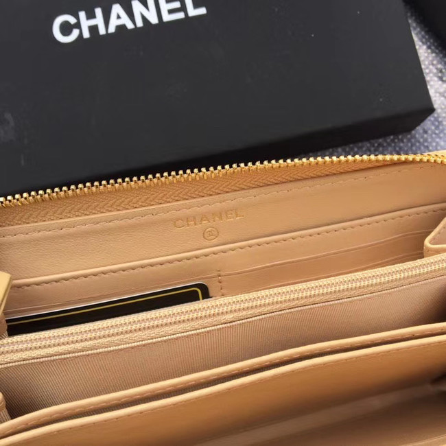 CHANEL 19 sheepskin & Gold-Tone Metal Wallet AP1063 apricot