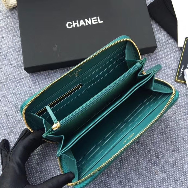 CHANEL 19 sheepskin & Gold-Tone Metal Wallet AP1063 green