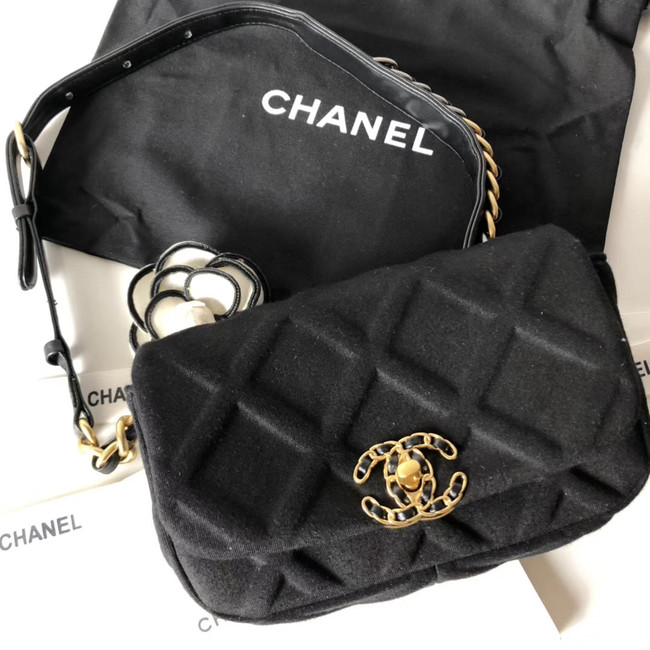 Chanel 19 Bodypack AS1163 black