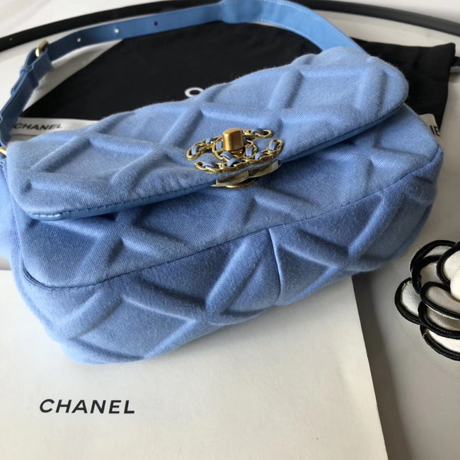 Chanel 19 Bodypack AS1163 light blue