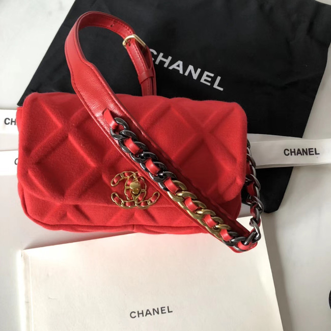 Chanel 19 Bodypack AS1163 red