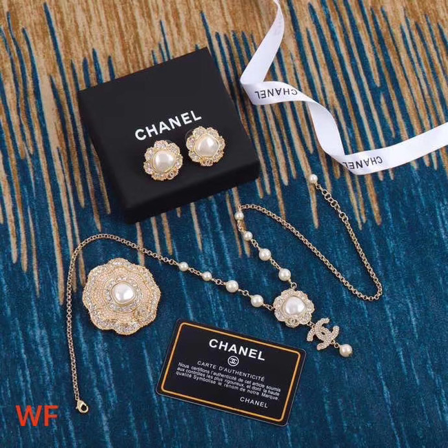 Chanel Earrings CE4718