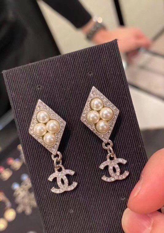 Chanel Earrings CE4775