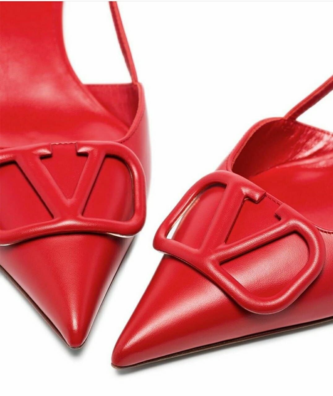 Valentino Garavani Leather Sandal Shoes V80777 Red