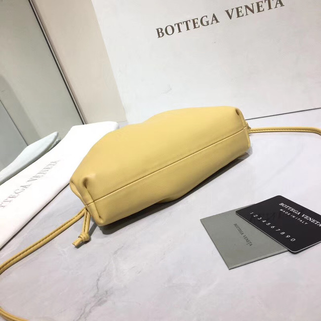 Bottega Veneta Nappa lambskin soft Shoulder Bag  98057 light yellow