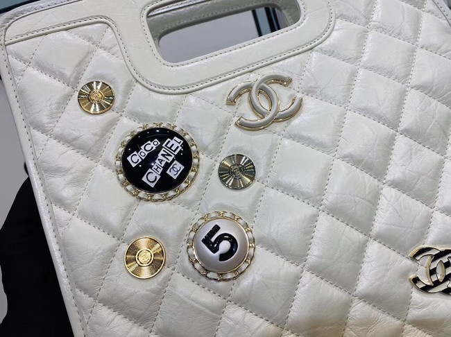 Chanel Original Soft Leather Bag & Gold-Tone Metal AS1431 white