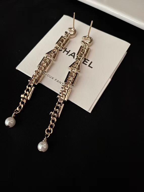 Chanel Earrings CE4864