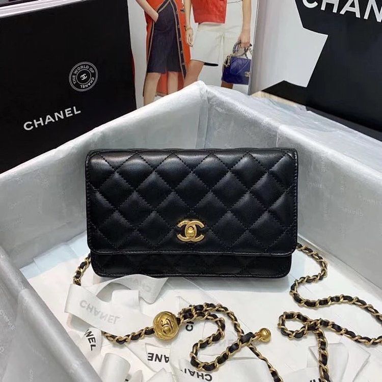 Chanel WOC Original Leather Golden Ball Flap cross-body bag B33818