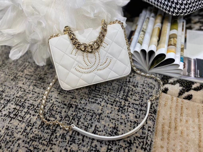 Chanel Lambskin flap bag AS1514 white