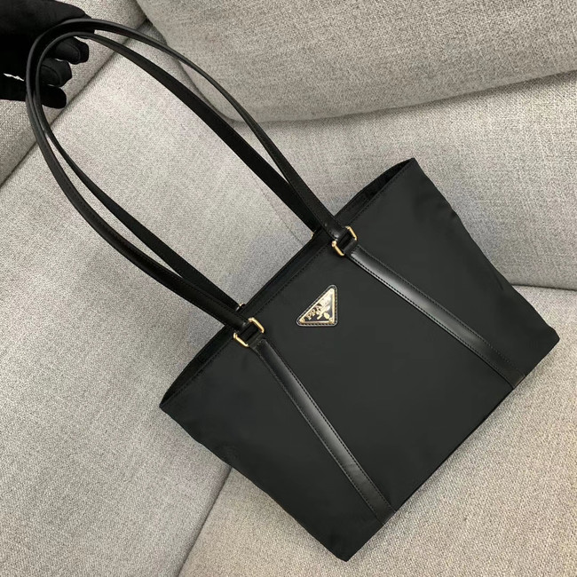 Prada Re-Edition 2000 nylon tote bag 91743 black