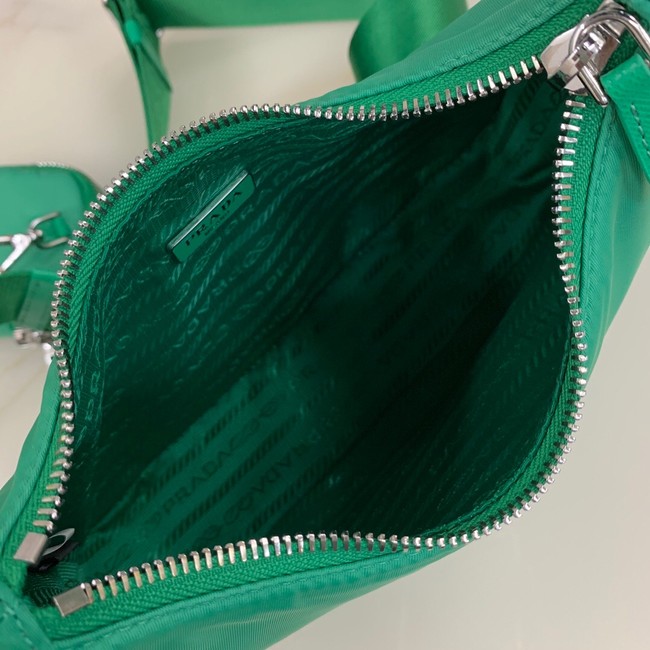 Prada Re-Edition 2005 nylon shoulder bag 1BH204 green