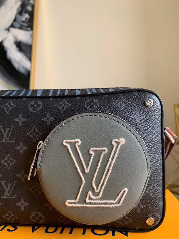 Louis Vuitton Original Clutch bag M68688