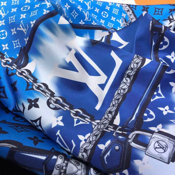 Louis Vuitton silk Scarf M7300