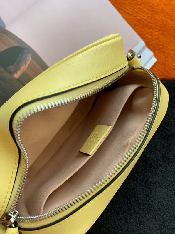Gucci GG Marmont Matelasse samll Shoulder Bag 447632 yellow