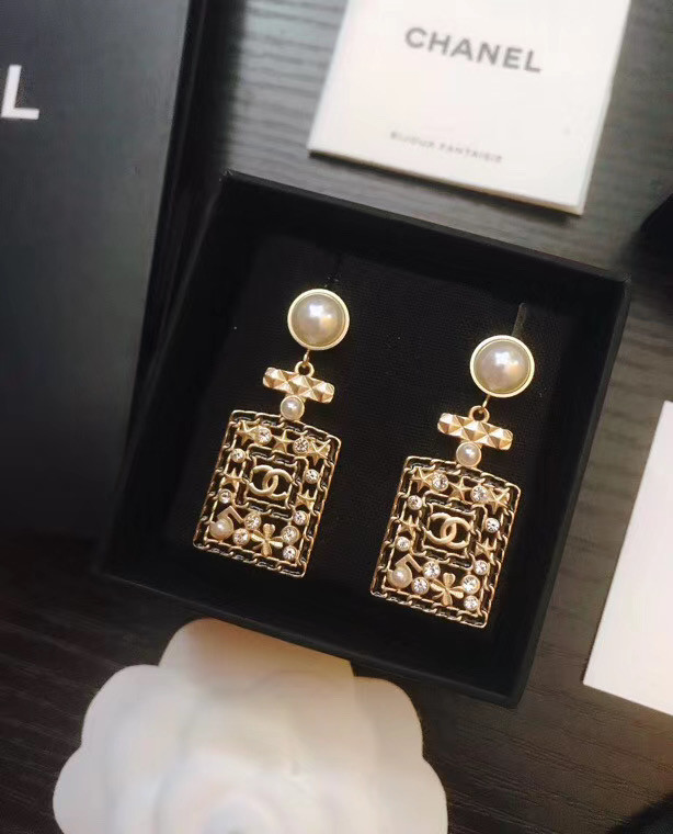 Chanel Earrings CE5002