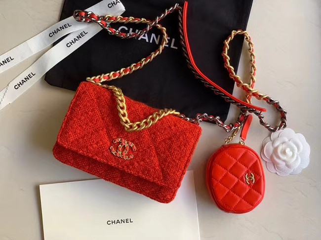 CHANEL 19 Flap Bag WOC 33817 red