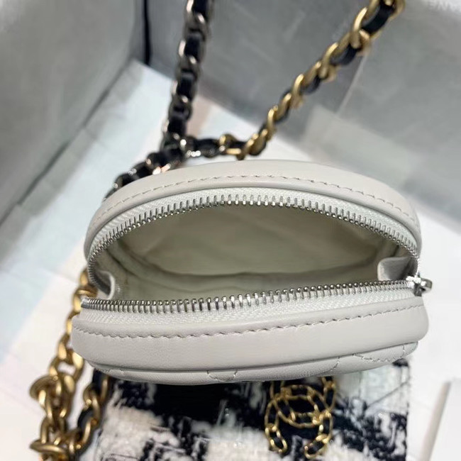 CHANEL 19 Flap Bag WOC 33817 white&Black