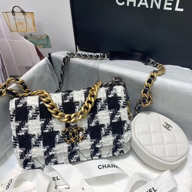 CHANEL 19 Flap Bag WOC 33817 white&Black