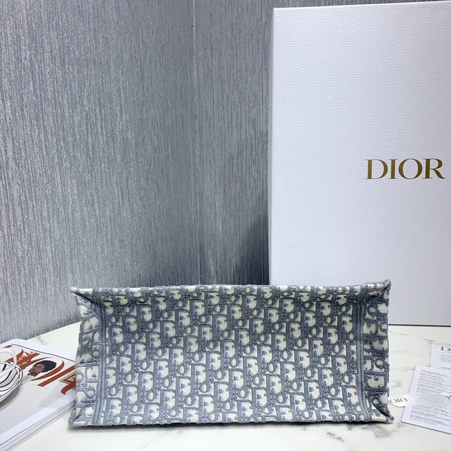 SMALL DIOR BOOK TOTE Embroidered M1296-4