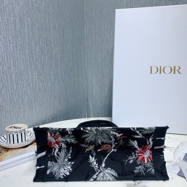 SMALL DIOR BOOK TOTE Embroidered M1296-6