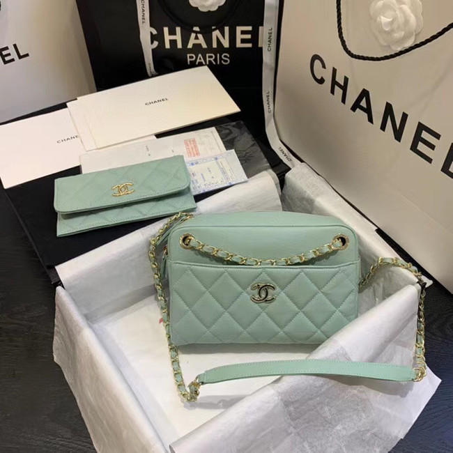 CHANEL Small camera bag Grained Calfskin & Gold-Tone Metal AS1367 green