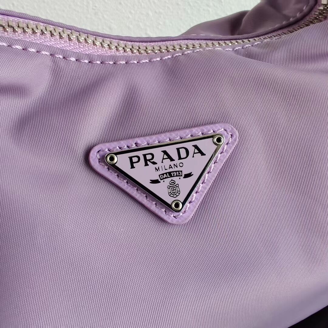 Prada Re-Edition 2005 nylon shoulder bag 1BH172 lilac