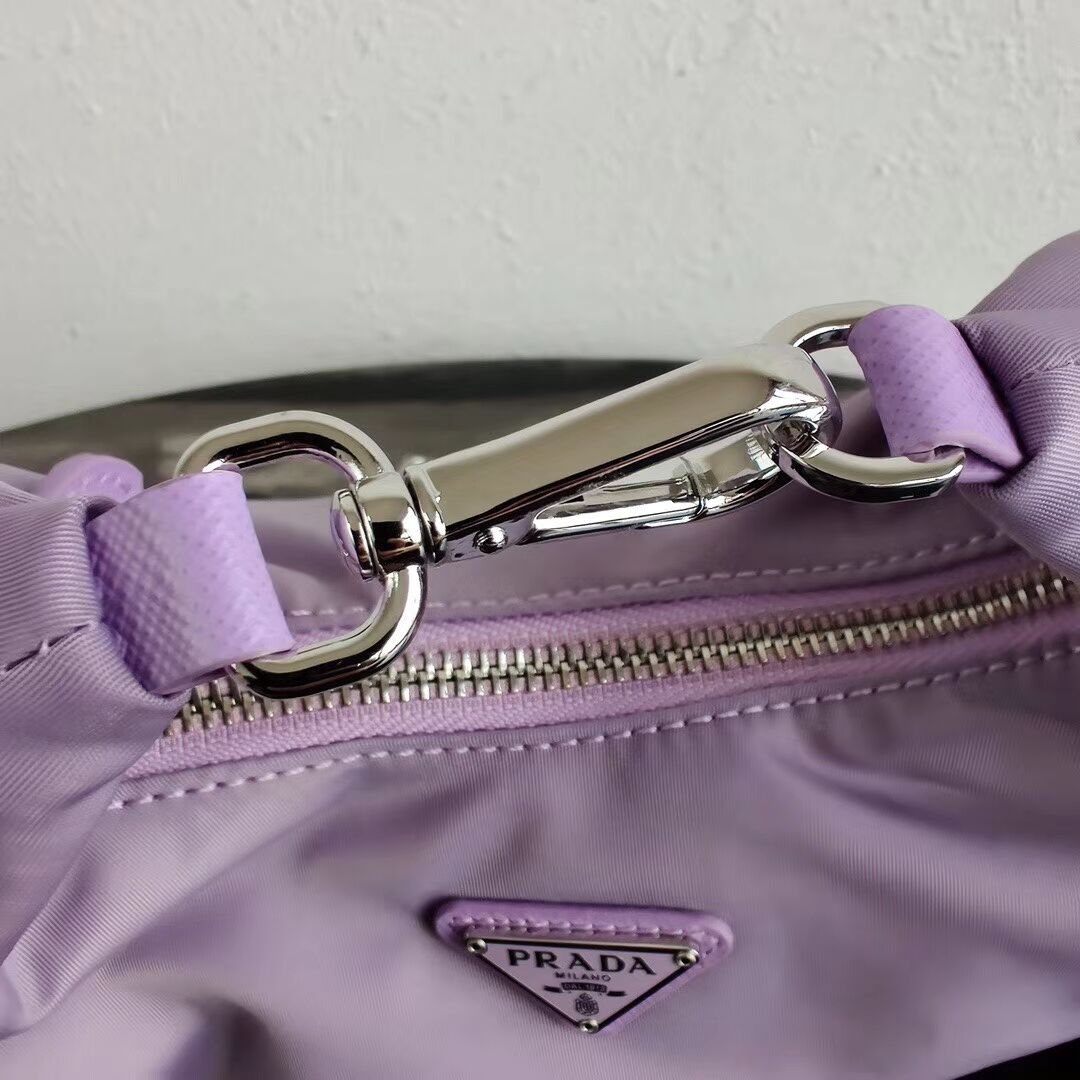 Prada Re-Edition 2005 nylon shoulder bag 1BH172 lilac