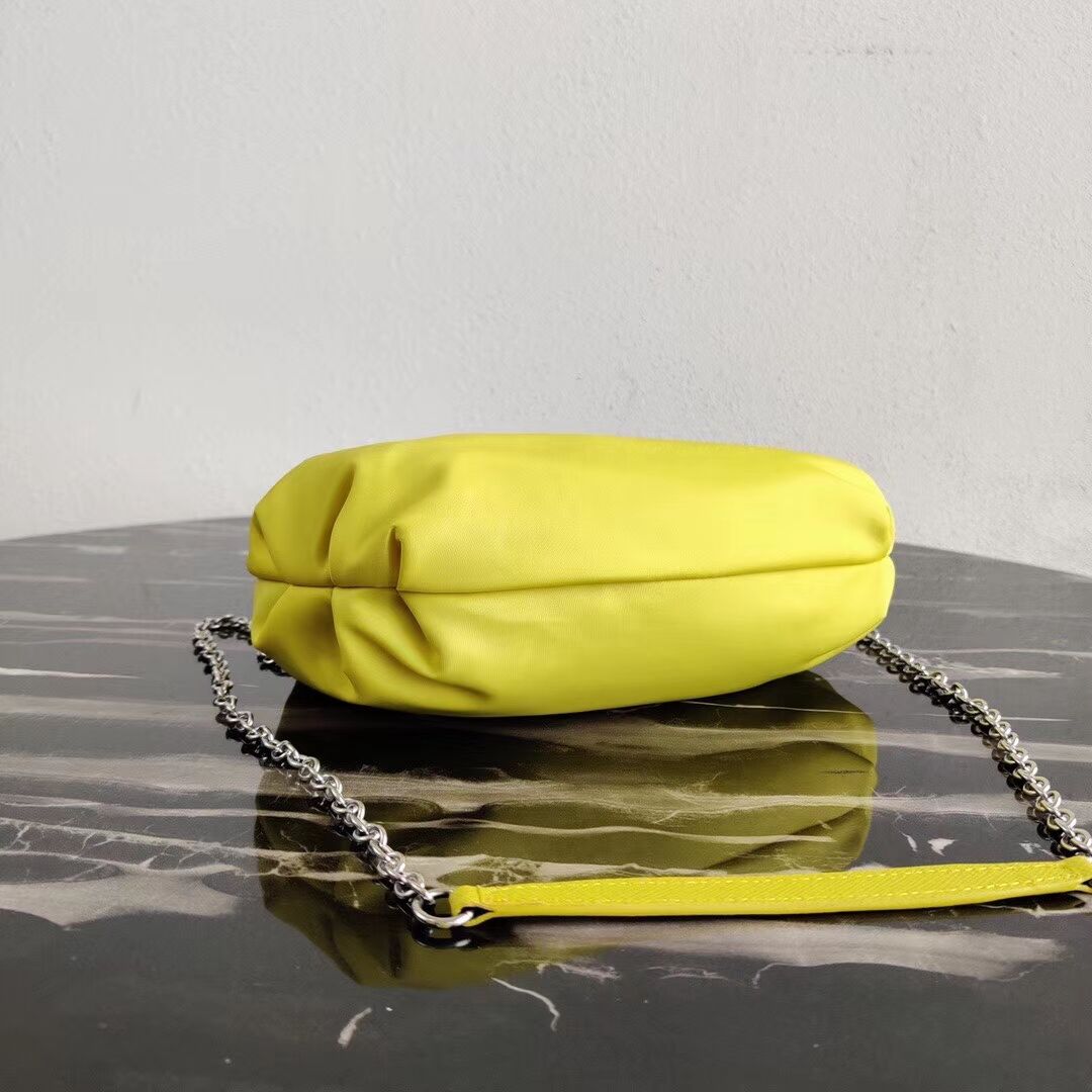 Prada Re-Edition 2005 nylon shoulder bag 1BH172 yellow