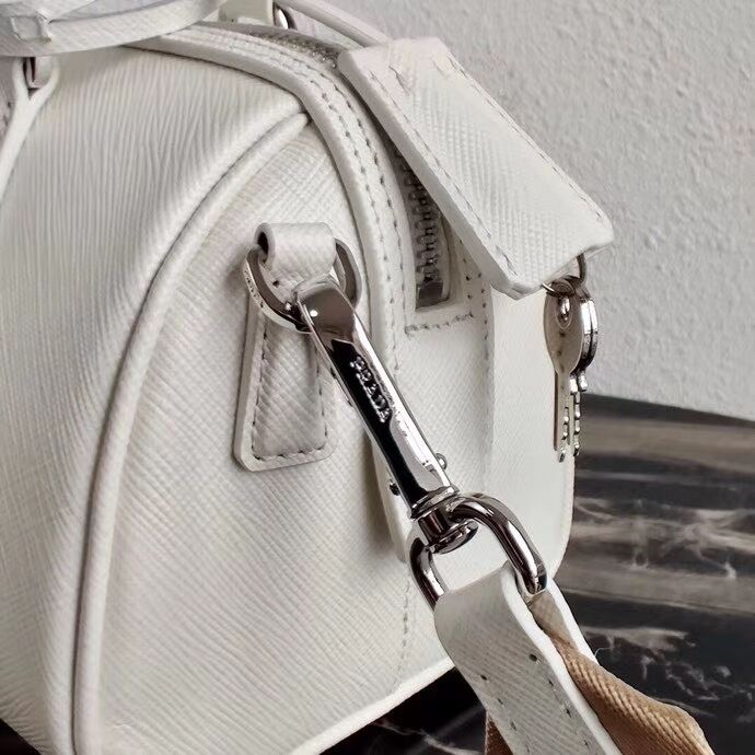 Prada Re-Edition 2005 top-handle bag 1BB846 white