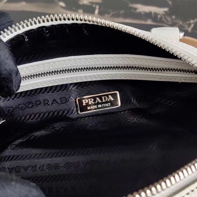 Prada Re-Edition 2005 top-handle bag 1BB846 white