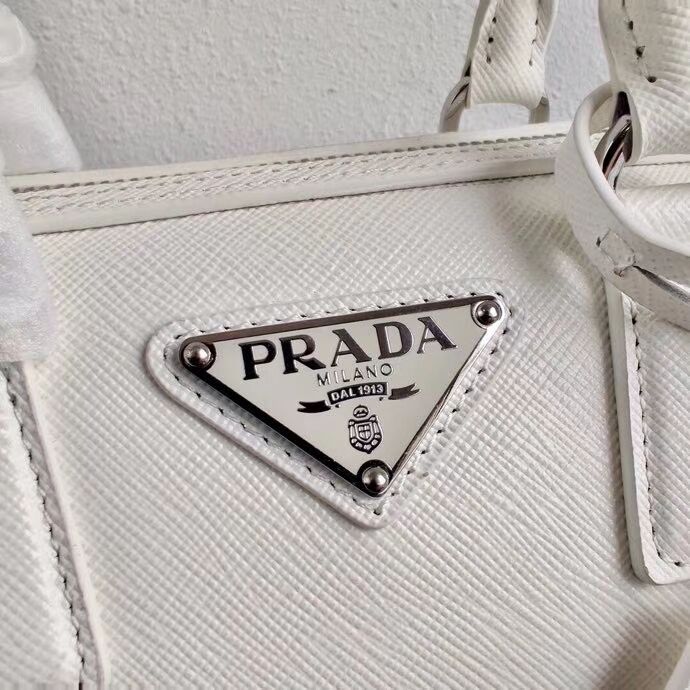 Prada Re-Edition 2005 top-handle bag 1BB846 white
