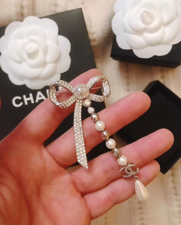 Chanel Brooch CE5100